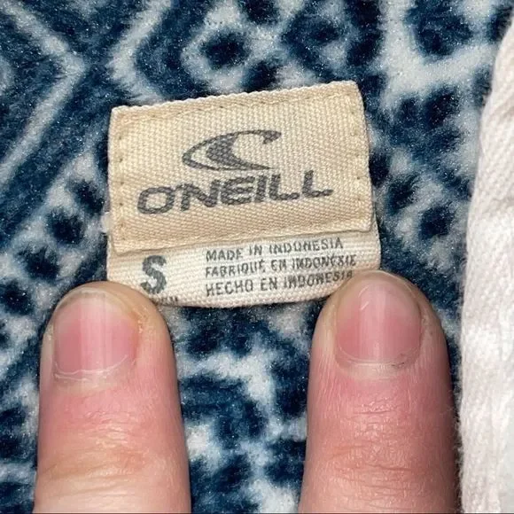 O'NEILL BLUE AND WHITE DIAMOND BATIK 1/4 SNAP FLEECE JACKET - Picture 5 of 6